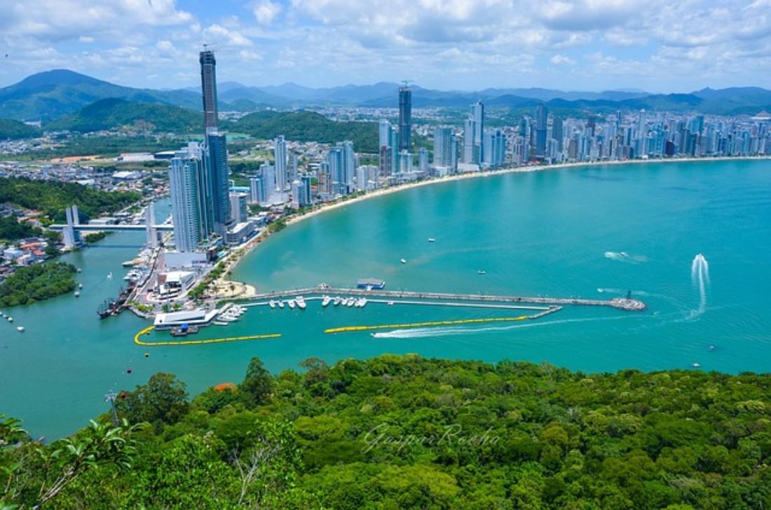 Crescimento acima da média: Balneário Camboriú em destaque - Imagem Principal