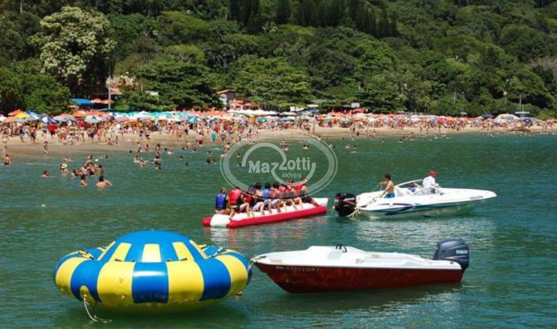 Esportes náuticos praticados na Praia das Laranjeiras - Imagem de detalhe