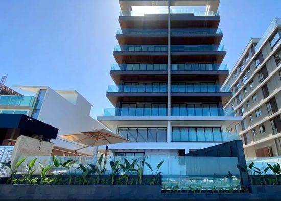 BAY HOUSE RESIDENCE