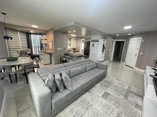APARTAMENTO ED OPERA PLAZA EM BALNEÁRIO CAMBORIÚ