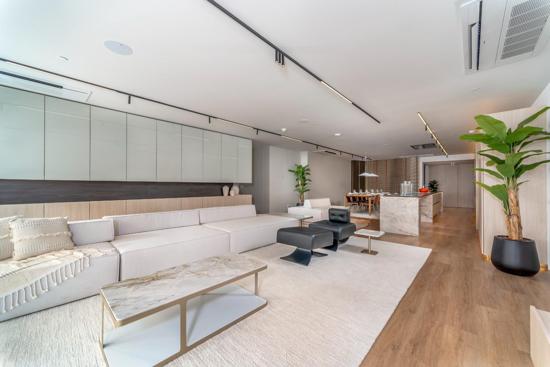 APARTAMENTO NO ED YACHTHOUSE EM BALNEÁRIO CAMBORIÚ