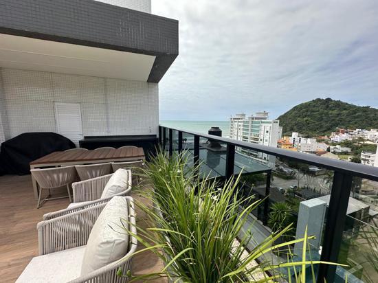 COBERTURA ED BRAVA PALACE NA PRAIA BRAVA EM ITAJAÍ