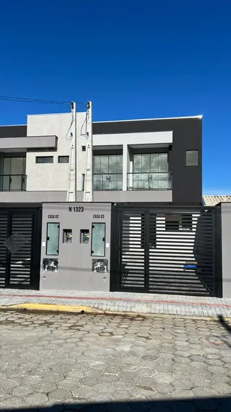 SOBRADO GEMINADO