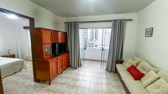 01 QUARTO NA AVENIDA BRASIL ANUAL