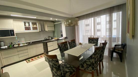 APARTAMENTO NA AVENIDA ATLANTICA COM VISTA MAR