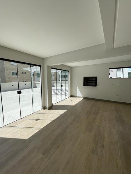 COBERTURA DUPLEX COM VISTA MAR