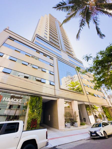 APARTAMENTO COM 3 SUÍTES BALNEÁRIO CAMBORIÚ