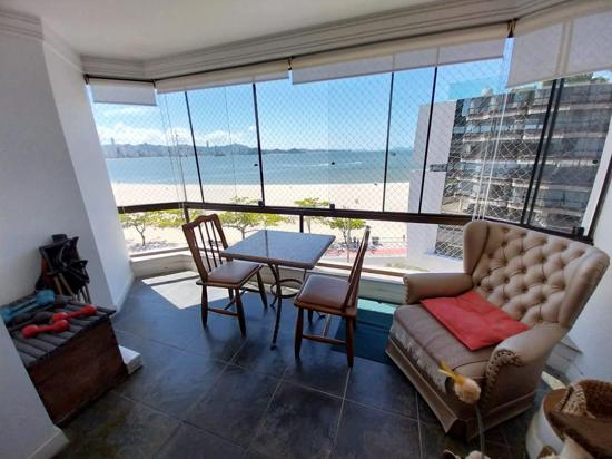OPORTUNIDADE: APARTAMENTO A VENDA FRENTE MAR