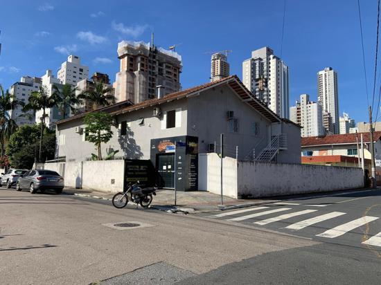 PRÉDIO A VENDA NO CENTRO DE BALNEÁRIO