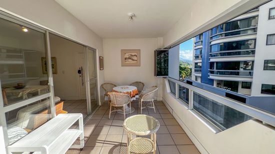 APARTAMENTO QUADRA MAR NA BARRA SUL