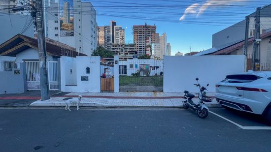 TERRENO PARA VENDA EM EXCELENTE LOCALIZAÇÃO