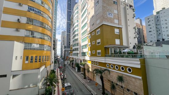 APARTAMENTO SEMI MOBILIADO BARRA SUL