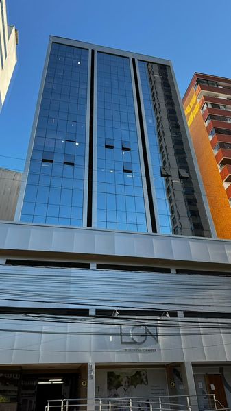 SALA COMERCIAL AO LADO DO SHOPPING EM ITAJAI