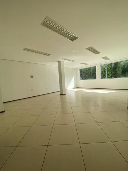 SALA COMERCIAL NO CENTRO