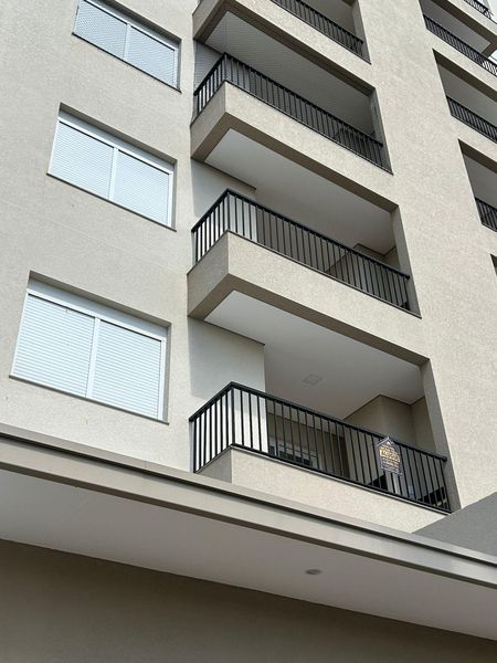 APARTAMENTO 2 DORMITÓRIOS- EXCELENTE LOCALIZAÇÃO