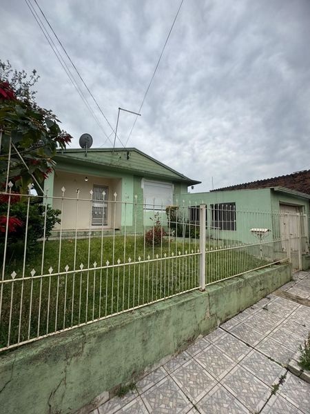 CASA 3 DORMITÓRIOS