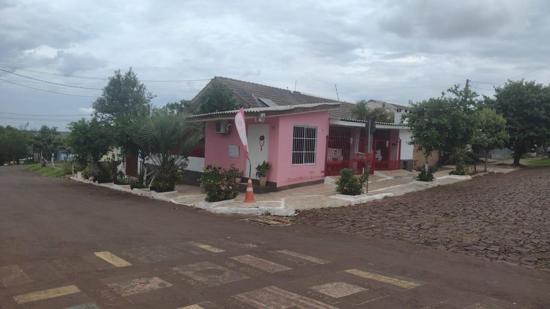 CASA COM 02 SALAS COMERCIAIS - PILAU - SANTO ÂNGEL