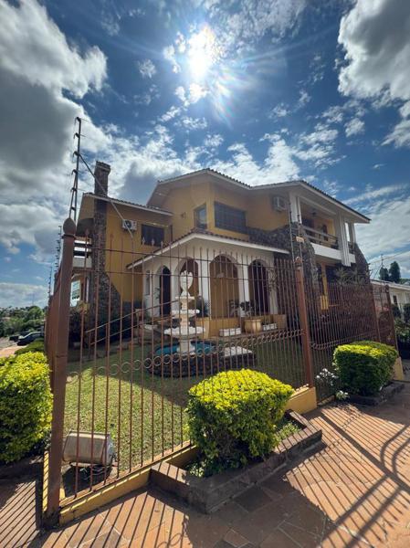 CASA ALTO PADRÃO CENTRAL