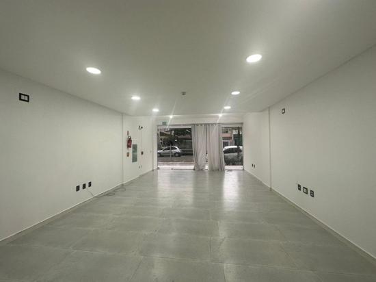 SALA COMERCIAL NA MEIA PRAIA - ITAPEMA/SC