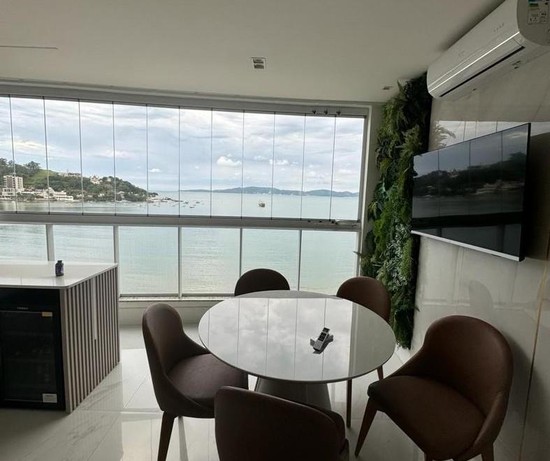 FRENTE PARA O MAR - APARTAMENTO COM 3 SUÍTES - ALTO PADRÃO - CENTRO, ITAPEMA/SC