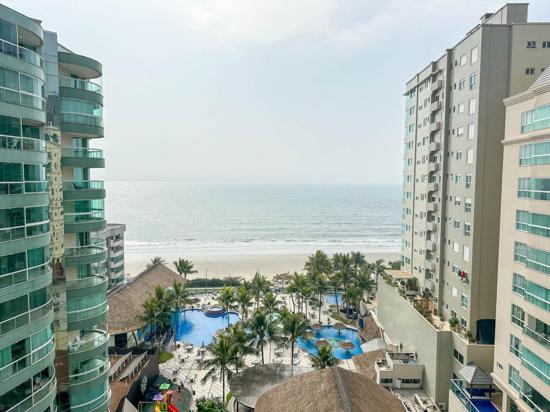 APARTAMENTO 04 SUITES E 03 VAGAS DE GARAGEM - MEIA PRAIA, ITAPEMA/SC