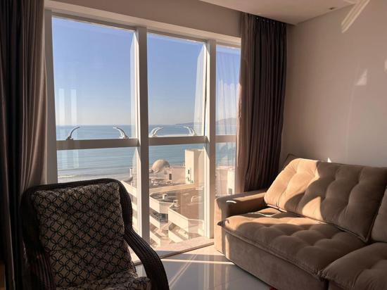 APARTAMENTO 3 SUITES E 2 VAGAS DE GARAGEM- CENTRO, MEIA PRAIA