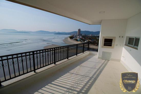 APARTAMENTO NOVO FRENTE MAR 04 SUÍTES - MEIA PRAIA, ITAPEMA/SC