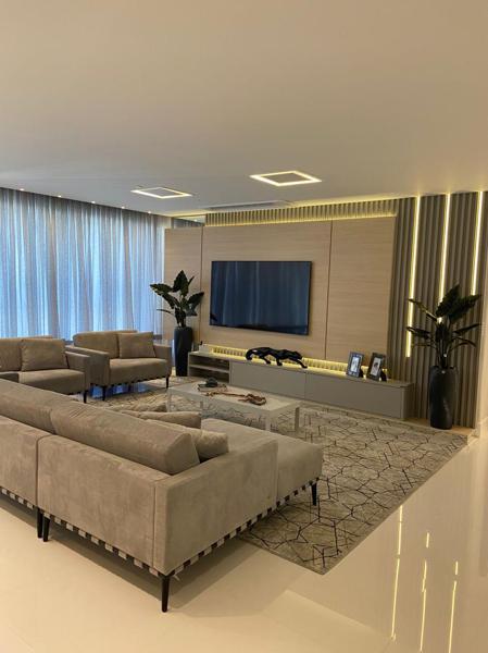 APARTAMENTO 04 SUÍTES - FINAMENTE MOBILIADO  E DECORADO  BARRA SUL- BALNEÁRIO CAMBORIU