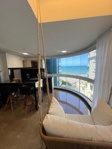 APARTAMENTO 03 DORMITÓRIOS - FRENTE MAR- MOBILIADO MEIA PRAIA ITAPEMA SC