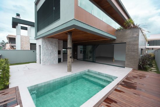 CASA NO VIVAPARK 4 SUÍTES PRONTA PARA MORAR