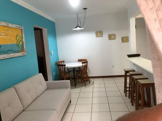 APARTAMENTO NA QUADRA DO MAR - VISTA MAR EM MEIA PRAIA, ITAPEMA-SC.