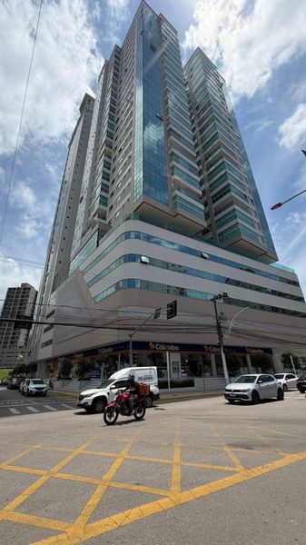 SALAS COMERCIAIS NA MEIA PRAIA - ITAPEMA, SC