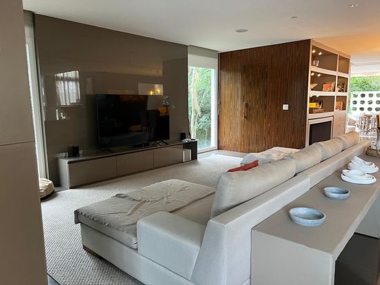 CASA ALTO PADRÃO EM CONDOMIÍNIO FECHADO - PRAIA BRAVA - SC