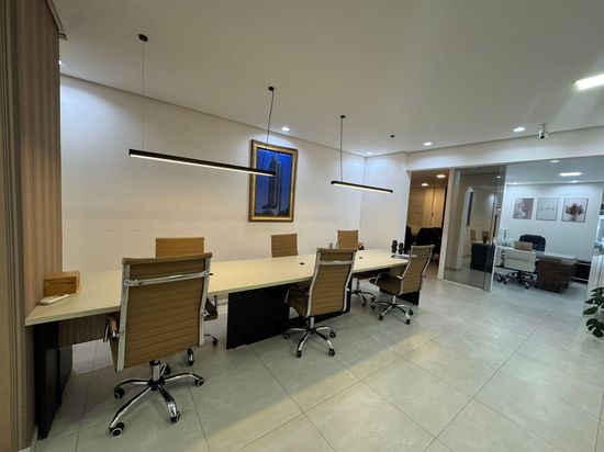 SALA   COMERCIAL  À VENDA EM     MEIA PRAIA ITAPEMA SC