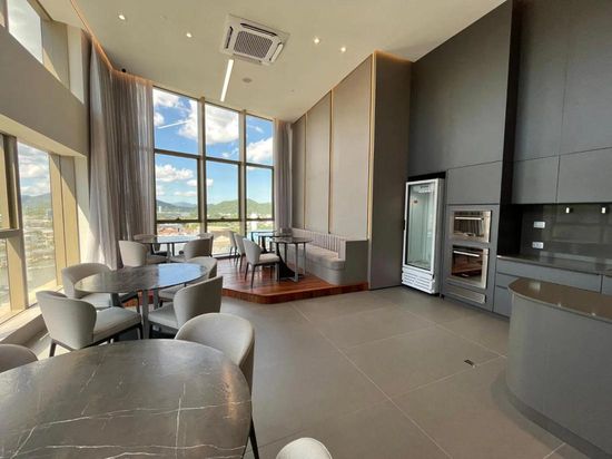 APARTAMENTO FRENTE MAR COM 4 SUÍTES - BALNEÁRIO CAMBORIÚ/SC