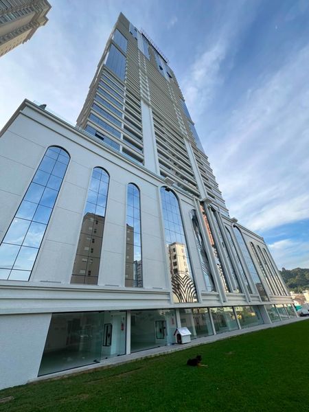 APARTAMENTO 3 SUITES 3 VAGAS DE GARAGEM VISTA MAR