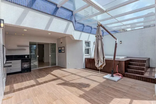 COBERTURA DUPLEX COM LAZER PRIVATIVO