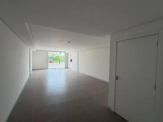 SALA COMERCIAL NOVA EM TIJUCAS