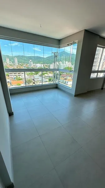 APARTAMENTO 180M DO MAR