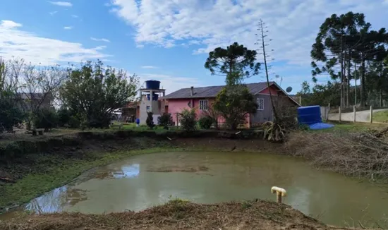SÍTIO EM BOM RETIRO