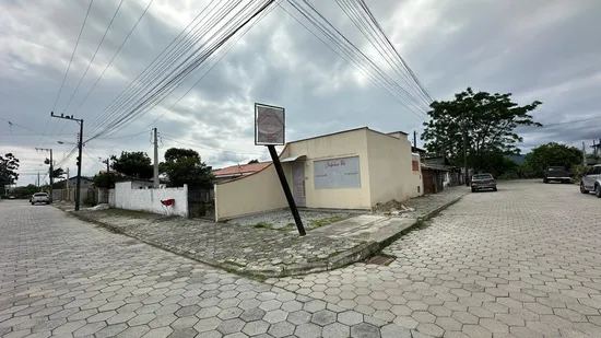 TERRENO COM CASA - EXCLUSIVO
