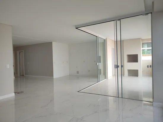 APARTAMENTO NOVO 04 SUÍTES