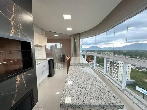 APARTAMENTO MOBILIADO  03 SUÍTES