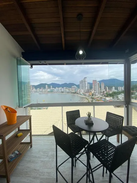 CASA EM CONDOMÍNIO FECHADO VISTA MAR
