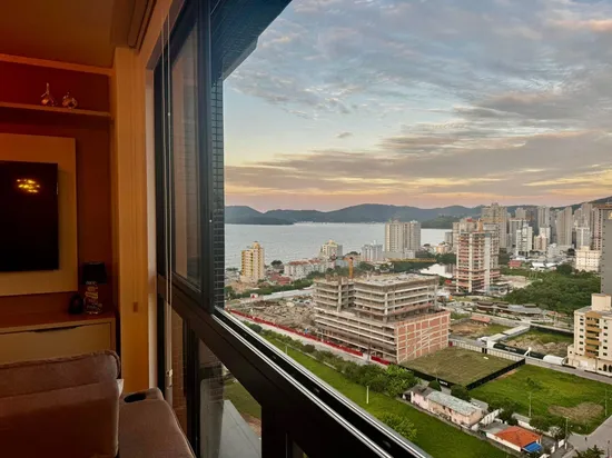 APARTAMENTO NOVO 02 SUÍTES - 400M DO MAR