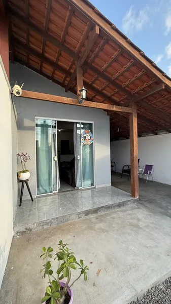 CASA GEMINADA EXCLUSIVA - ÓTIMA LOCALIZAÇÃO