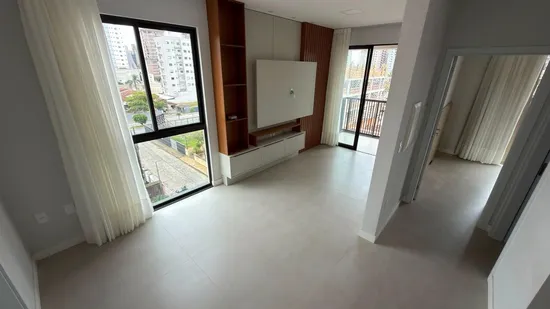 APARTAMENTO NOVO MOBILIADO - 400M DO MAR