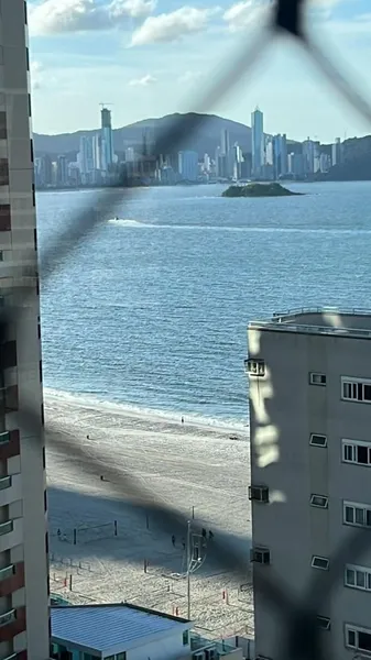 EDIFÍCIO SUMMER BREEZE EM BALNEÁRIO CAMBORIÚ
