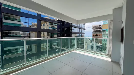 EL ELYON-APARTAMENTO NOVO NO CORAÇÃO DA MEIA PRAIA