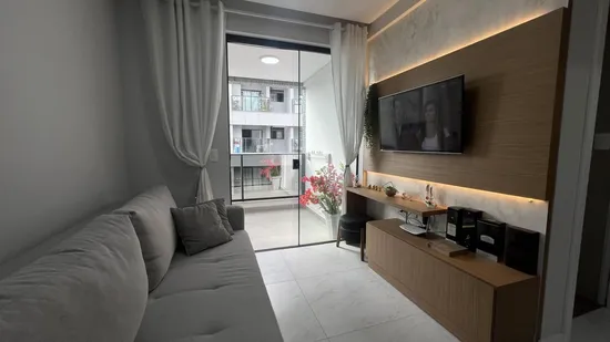 2 SUITES MOBILIADO E GARAGEM TRIPLA